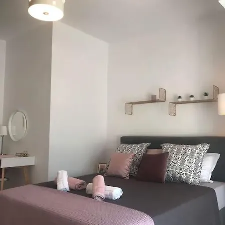 Apartman Lovely Studio Rooftop Nest Down Town *