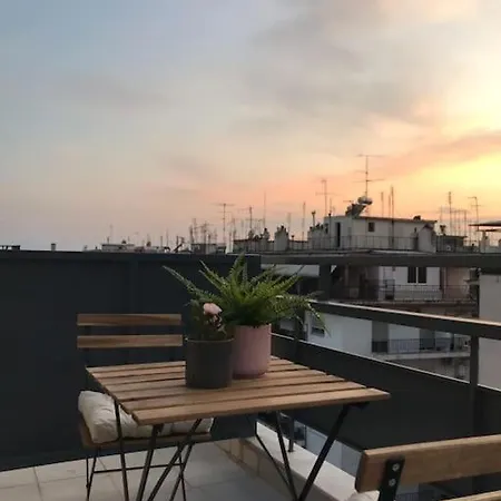 Lovely Studio Rooftop Nest Down Town Apartman Szaloniki